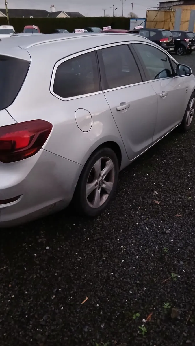 Vauxhall Astra 2011 - Image 3