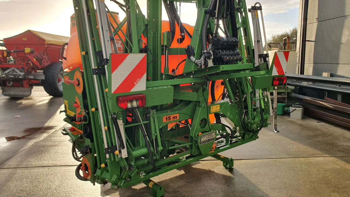 Used Amazone UF 901 15 mtr Electric Controls - Image 4