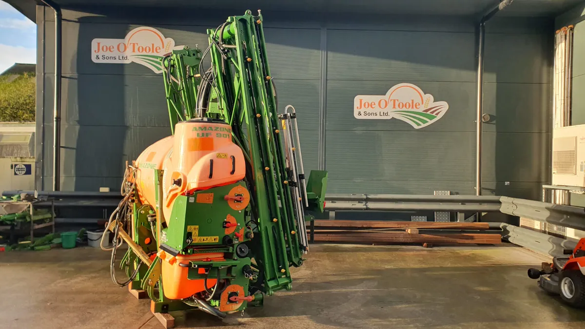 Used Amazone UF 901 15 mtr Electric Controls - Image 3