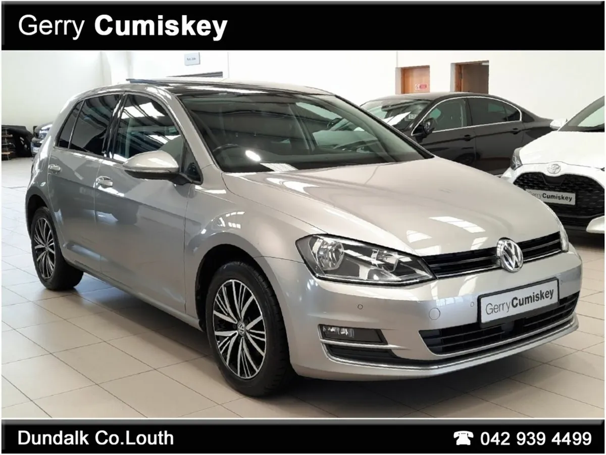Volkswagen Golf ALLSTAR | AUTOMATIC | PANORAMIC RO - Image 1