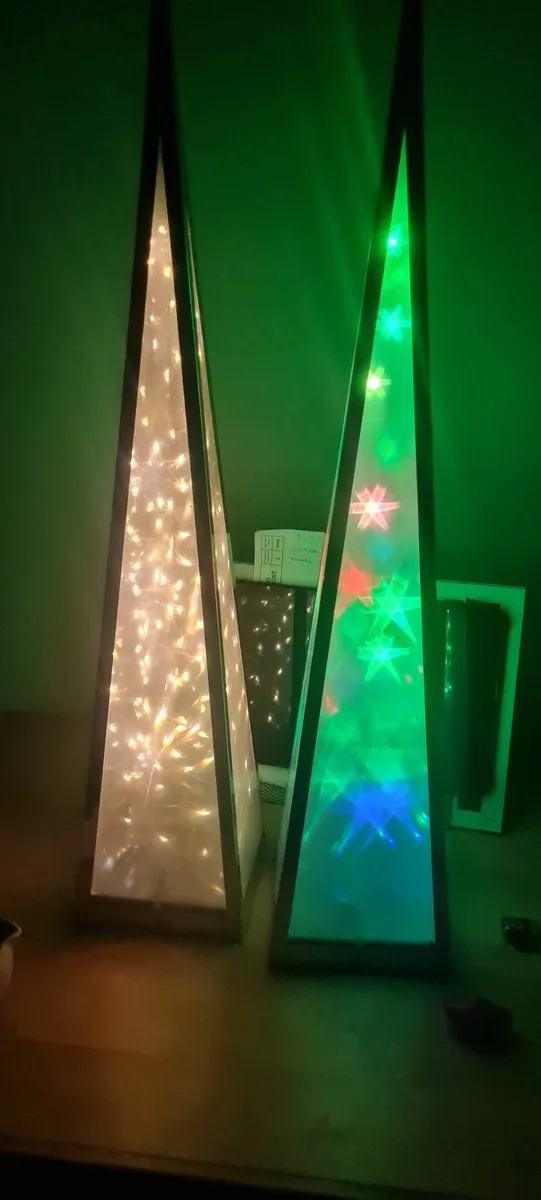 Christmas decorations - Image 1