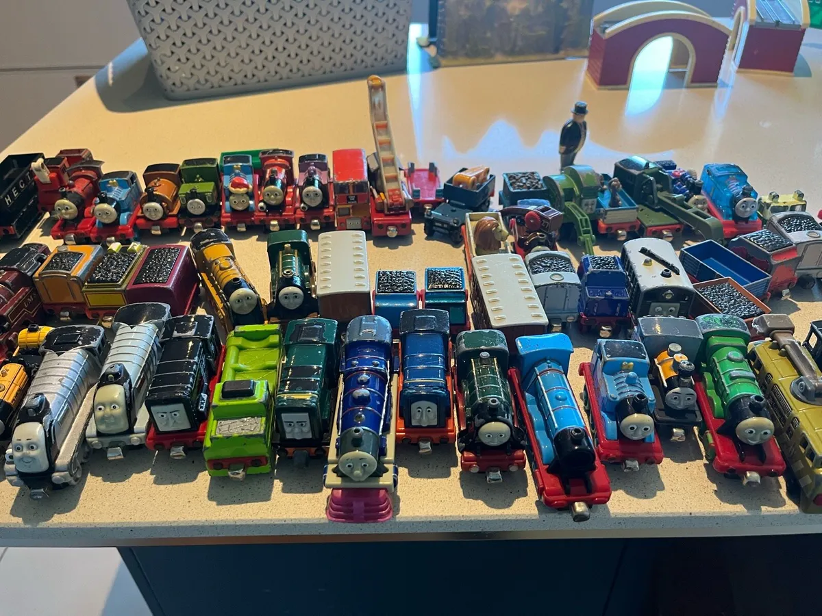 Thomas the Tank Engine Trains & Tracks - Image 2