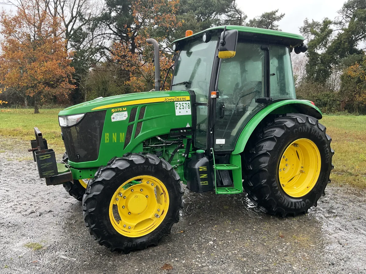 2015 John Deere 5075M 4WD Tractor For Auction - Image 1