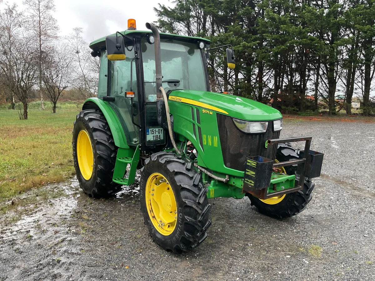 2015 John Deere 5075M 4WD Tractor For Auction - Image 2