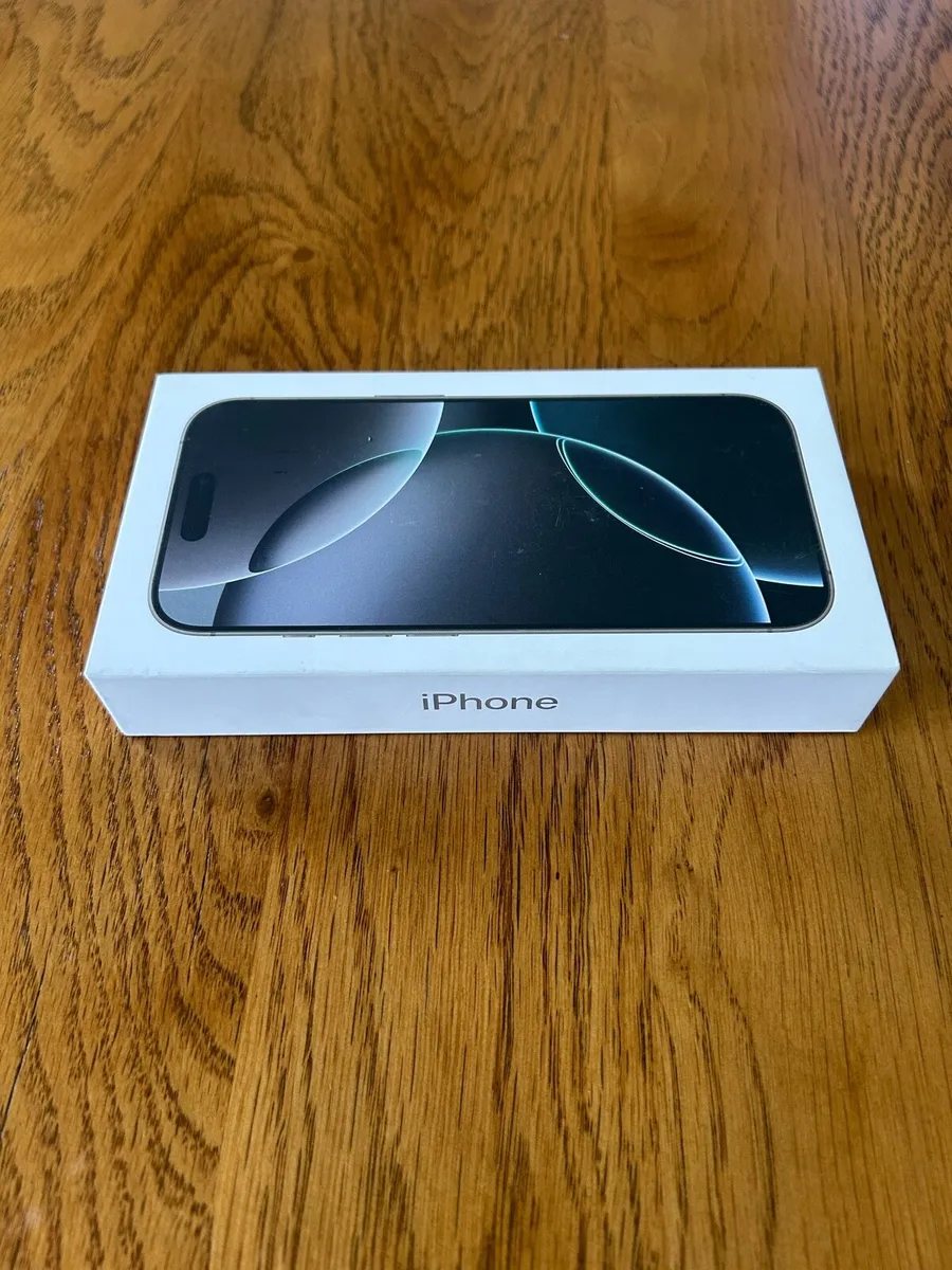 APPLE iPhone 16 Pro - 256 GB, White Titanium - Image 3