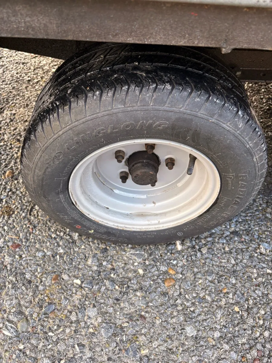 Graham Edwards 8 by 5 trailer - mint - Image 3