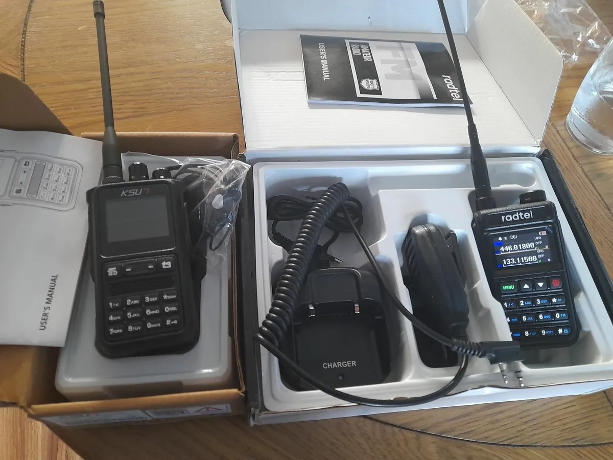 Walkie-talkies - Image 1