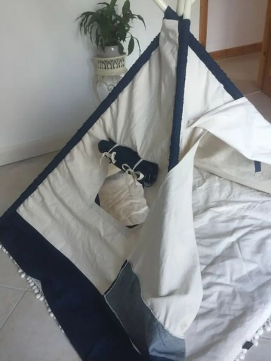 Teepee play tent - Image 1