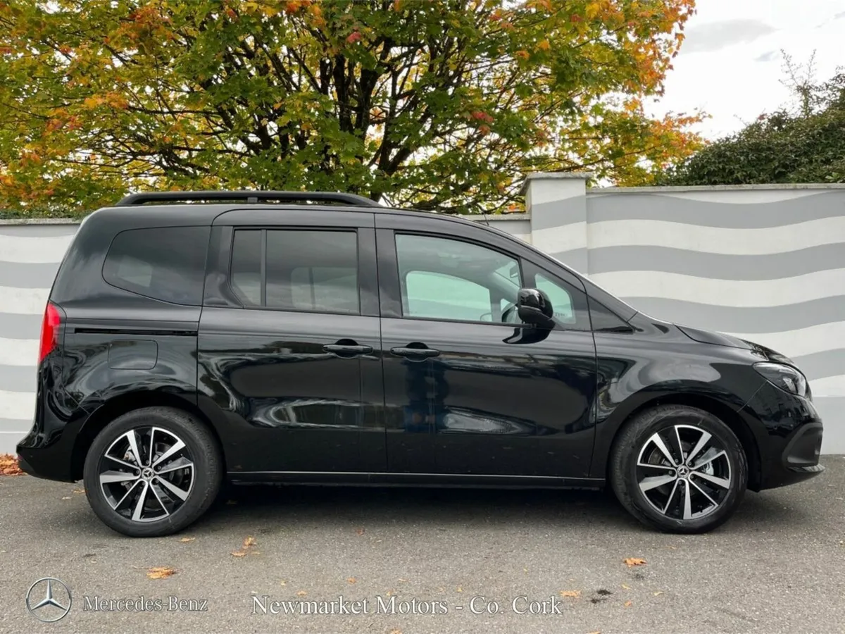 Mercedes-Benz T-Class 180D AUTOMATIC PROGRESSIVE 5 - Image 4