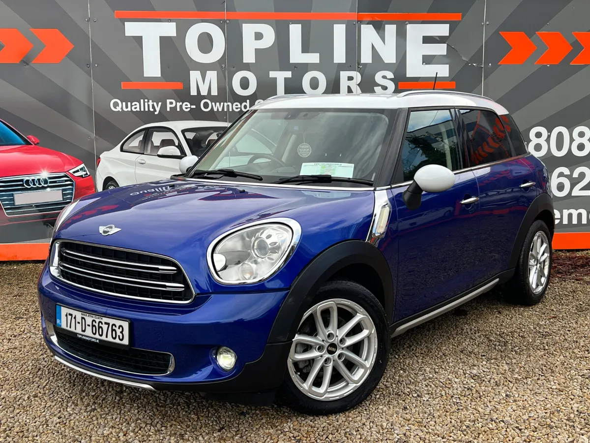 Mini Cooper ==CROSSOVER//AUTO//LIKE NEW//NCTED== - Image 3