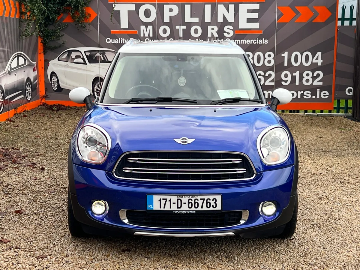 Mini Cooper ==CROSSOVER//AUTO//LIKE NEW//NCTED== - Image 4