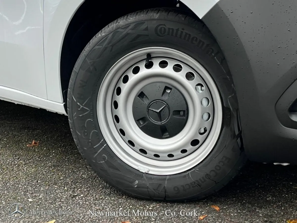Mercedes-Benz Citan THREE SEATER DIESEL 110BHP DIE - Image 2