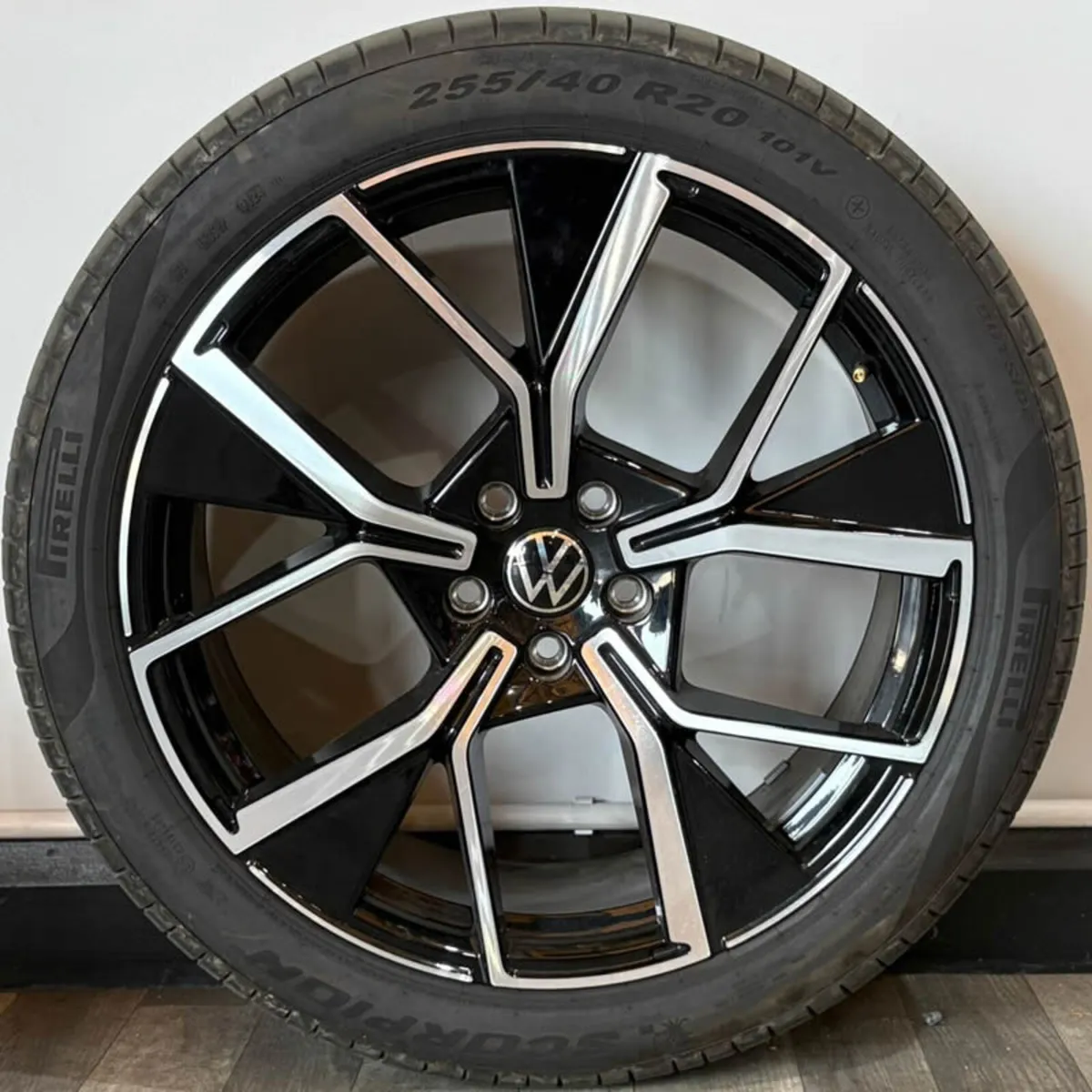 20" GENUINE VW TIGUAN III TAYRON LEEDS ALLOYS - Image 4