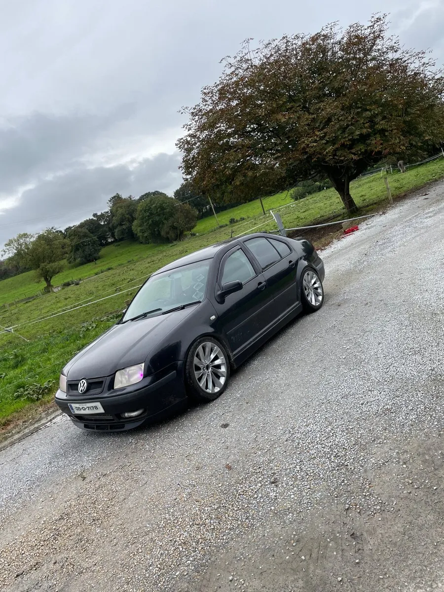 Volkswagen Bora 2005 - Image 4