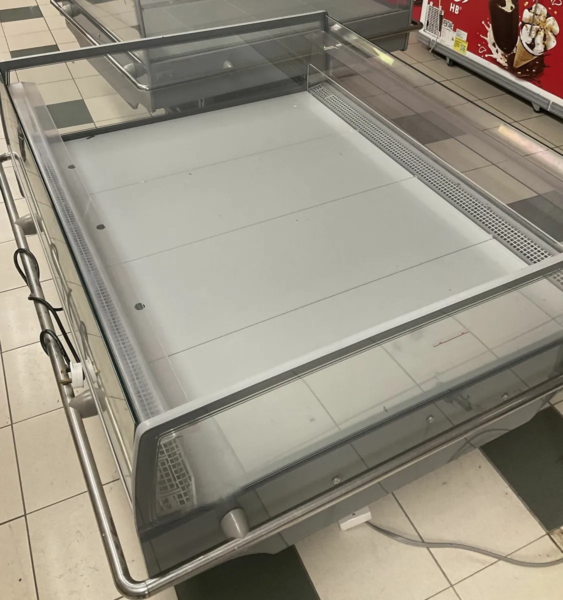 Spider Fridge - Image 3