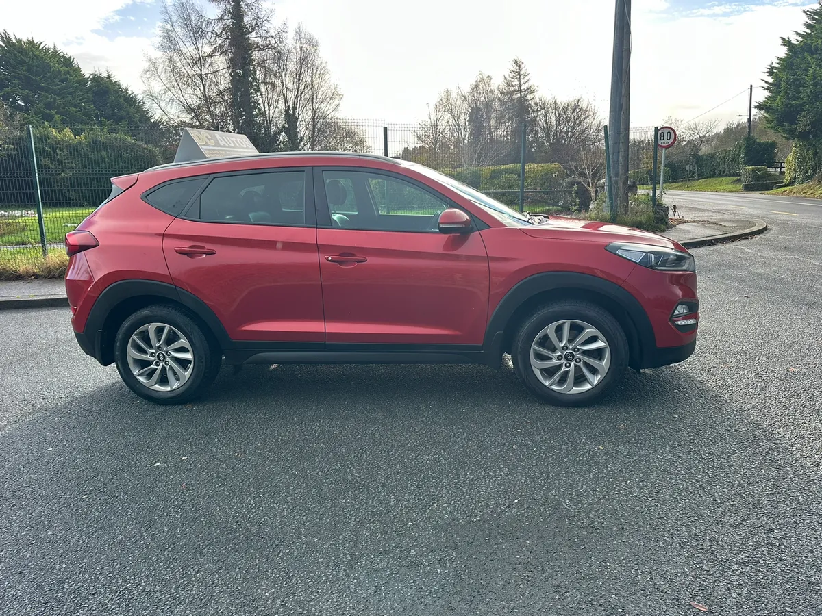 HYUNDAI TUCSON - Image 3