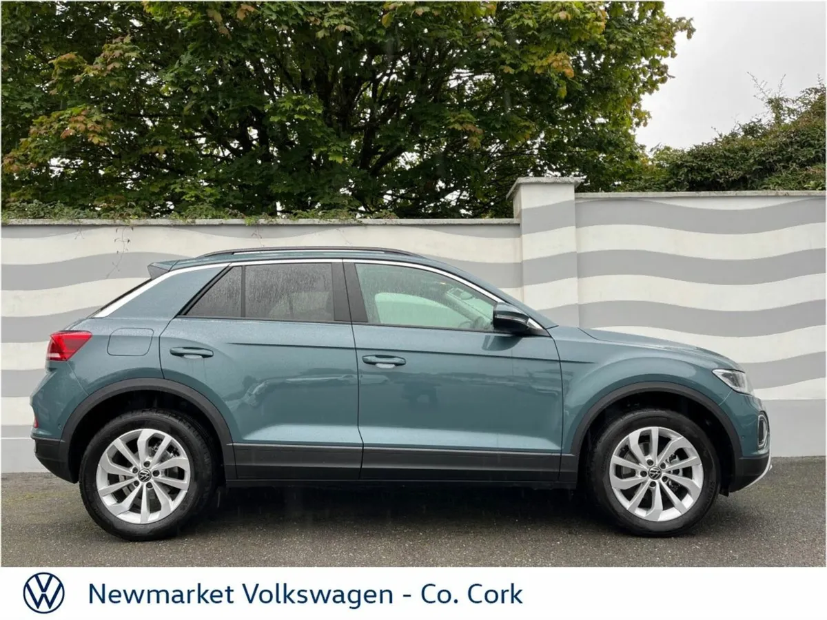 Volkswagen T-Roc EDITION 75 2.0TDI 6 SPEED 116BHP - Image 4