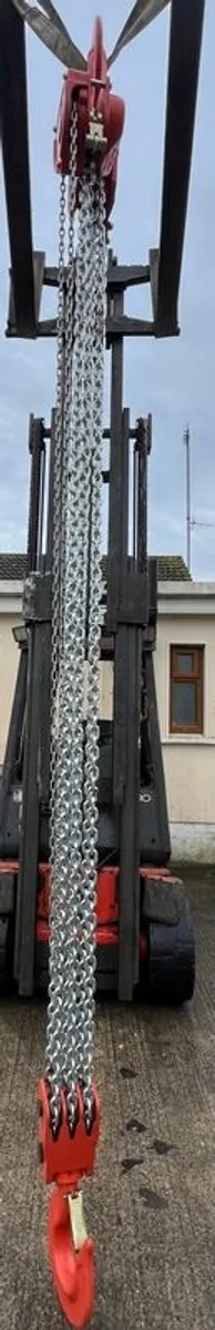 Chain Hoist - Image 2