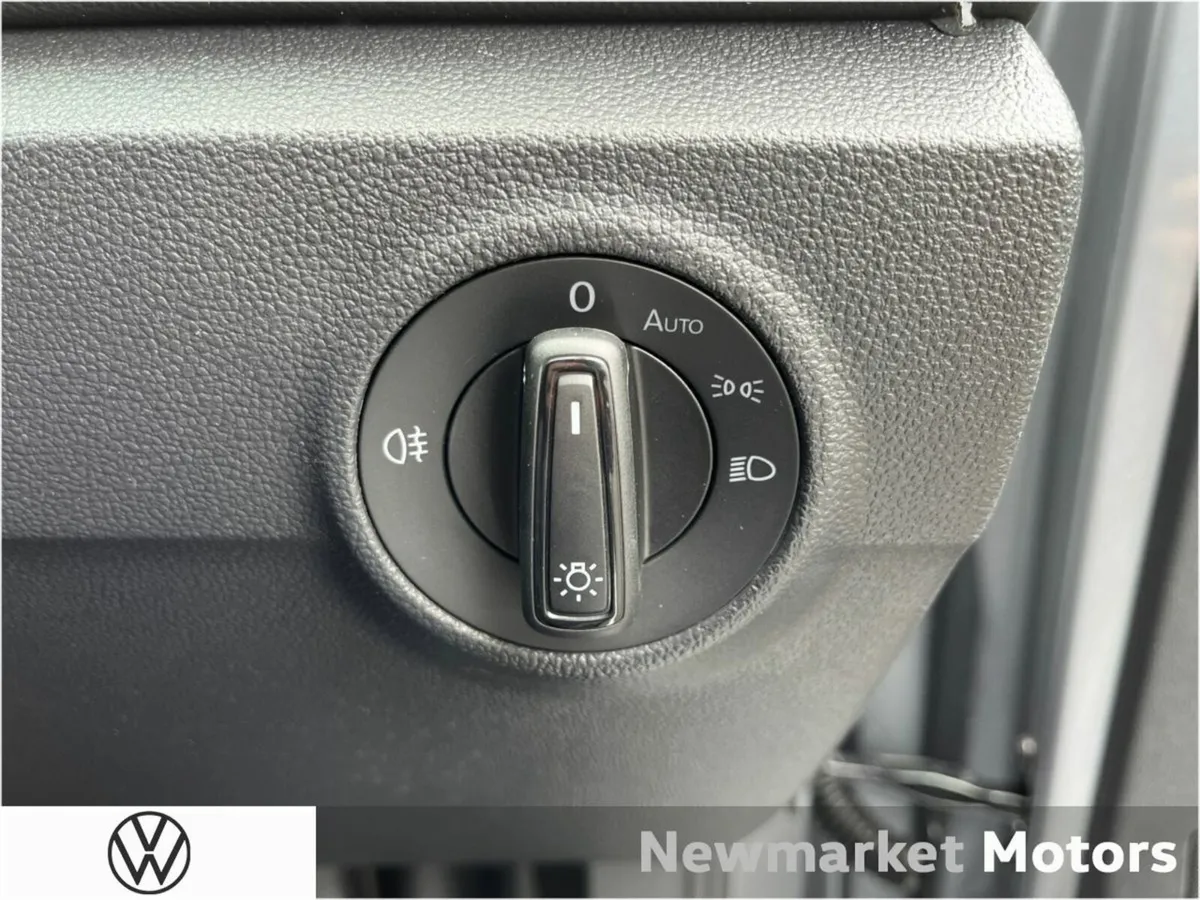 Volkswagen T-Roc 252 REGISTRATION EDITION 75 2.0TD - Image 4