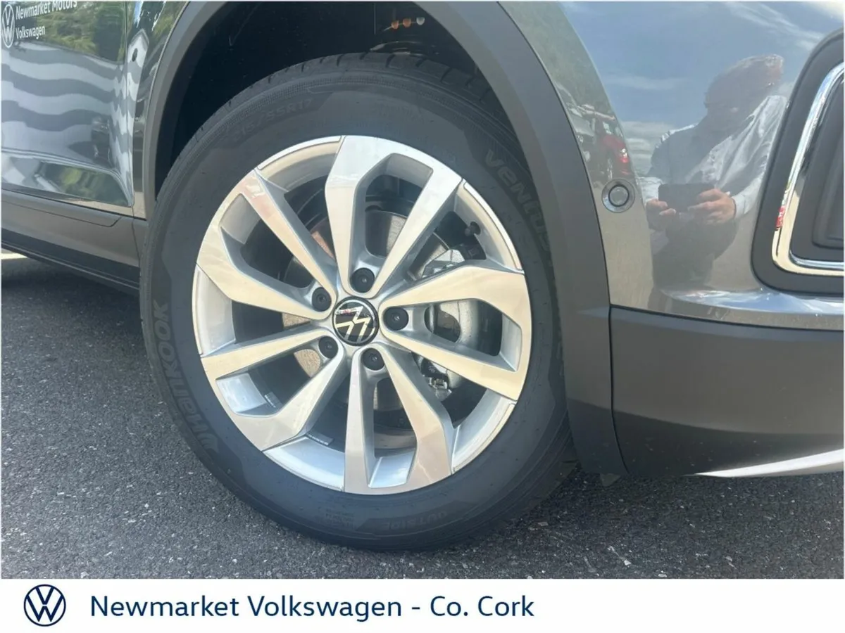 Volkswagen T-Roc EDITION 75 2.0TDI 6 SPEED 116BHP - Image 2