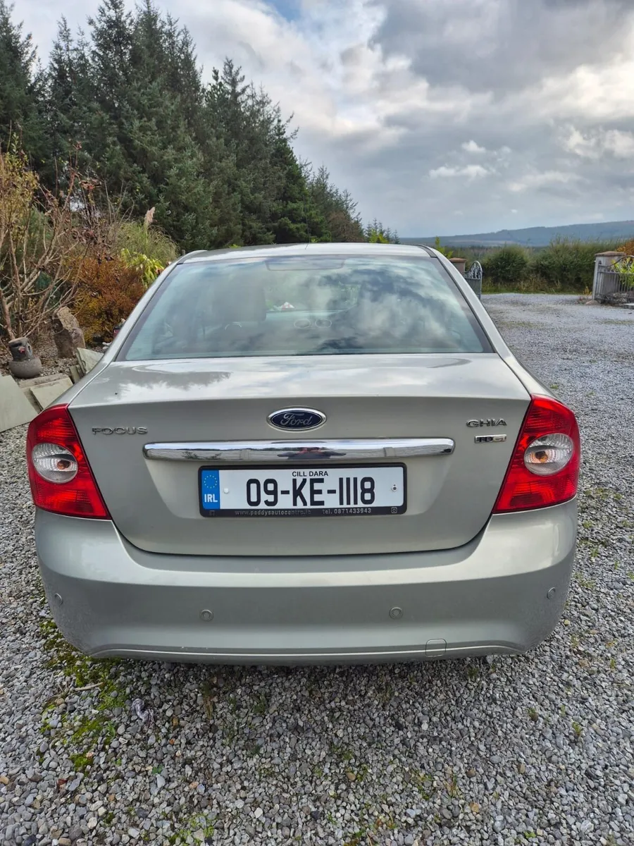 09 FORD FOCUS GHIA - Image 2