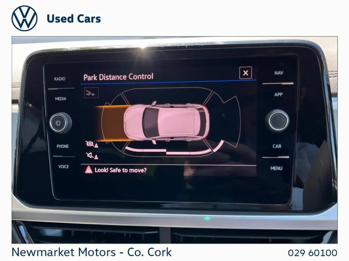 Volkswagen T-Roc EDITION 75 2.0TDI 6 SPEED 116BHP - Image 3