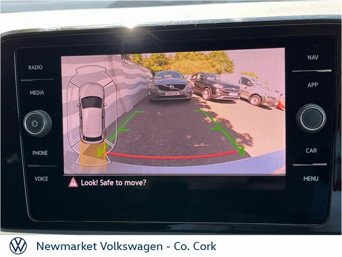 Volkswagen T-Roc EDITION 75 2.0TDI 6 SPEED 116BHP - Image 4