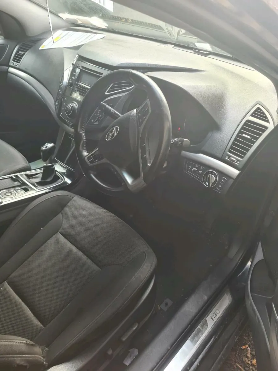 Hyundai I 40 estate - Image 2