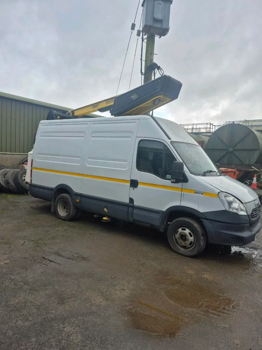 Iveco daily versalift - Image 1