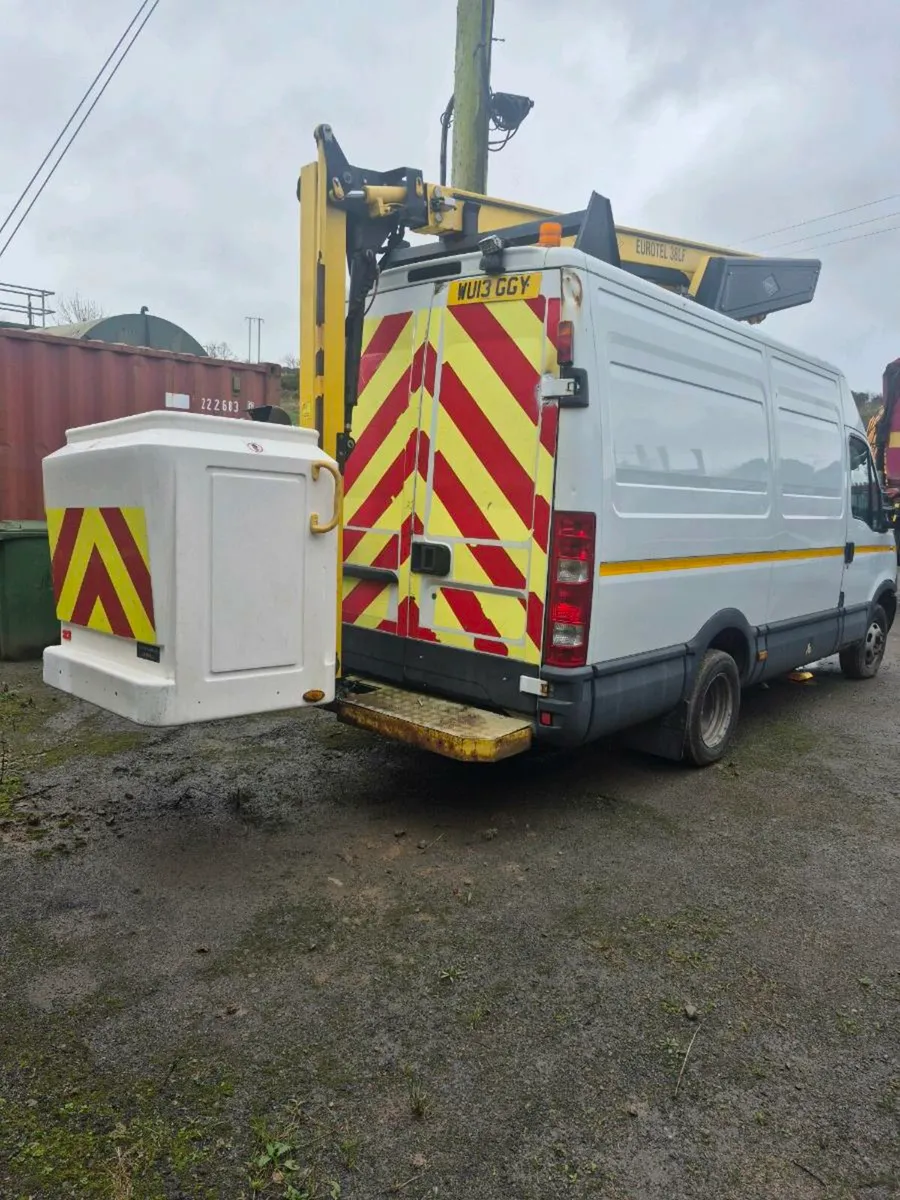 Iveco daily versalift - Image 3