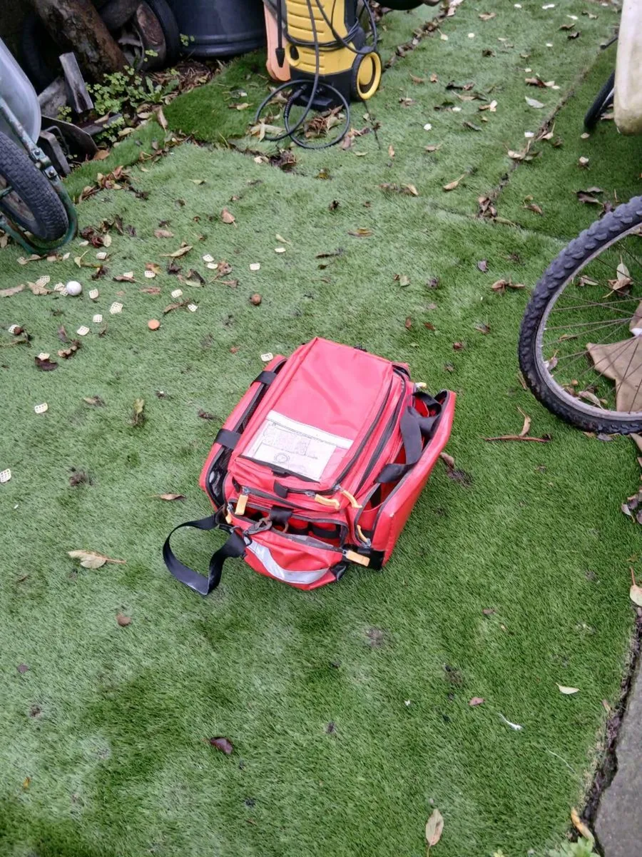 Emergency services bag - Image 1