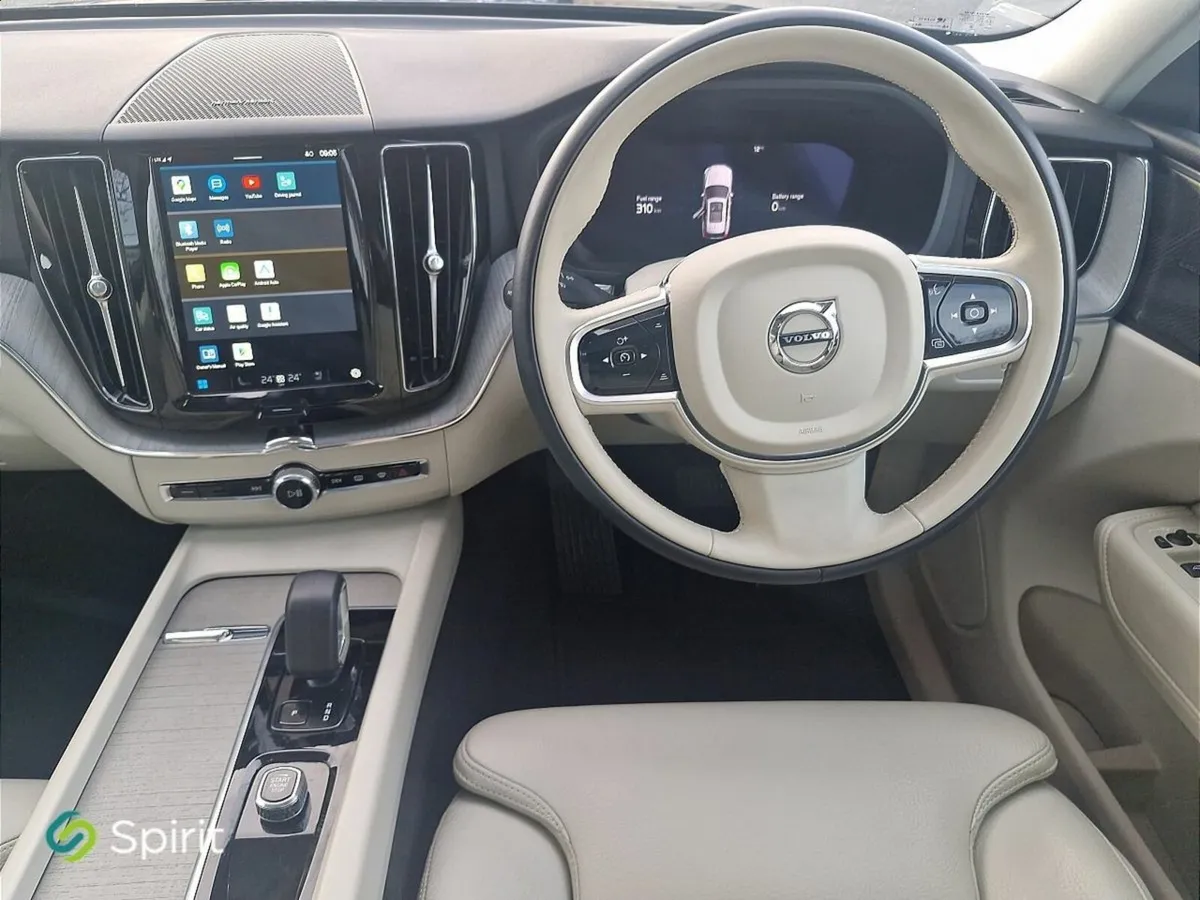 Volvo XC60 T6 "Plug In Hybrid" AWD, Plus (Dark The - Image 4