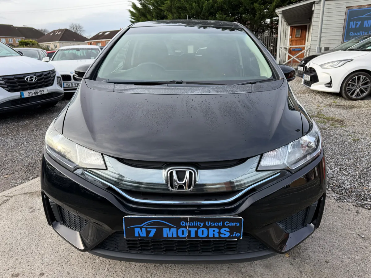 2015 Honda Fit 1.5 HYBRID AUTO - Image 3