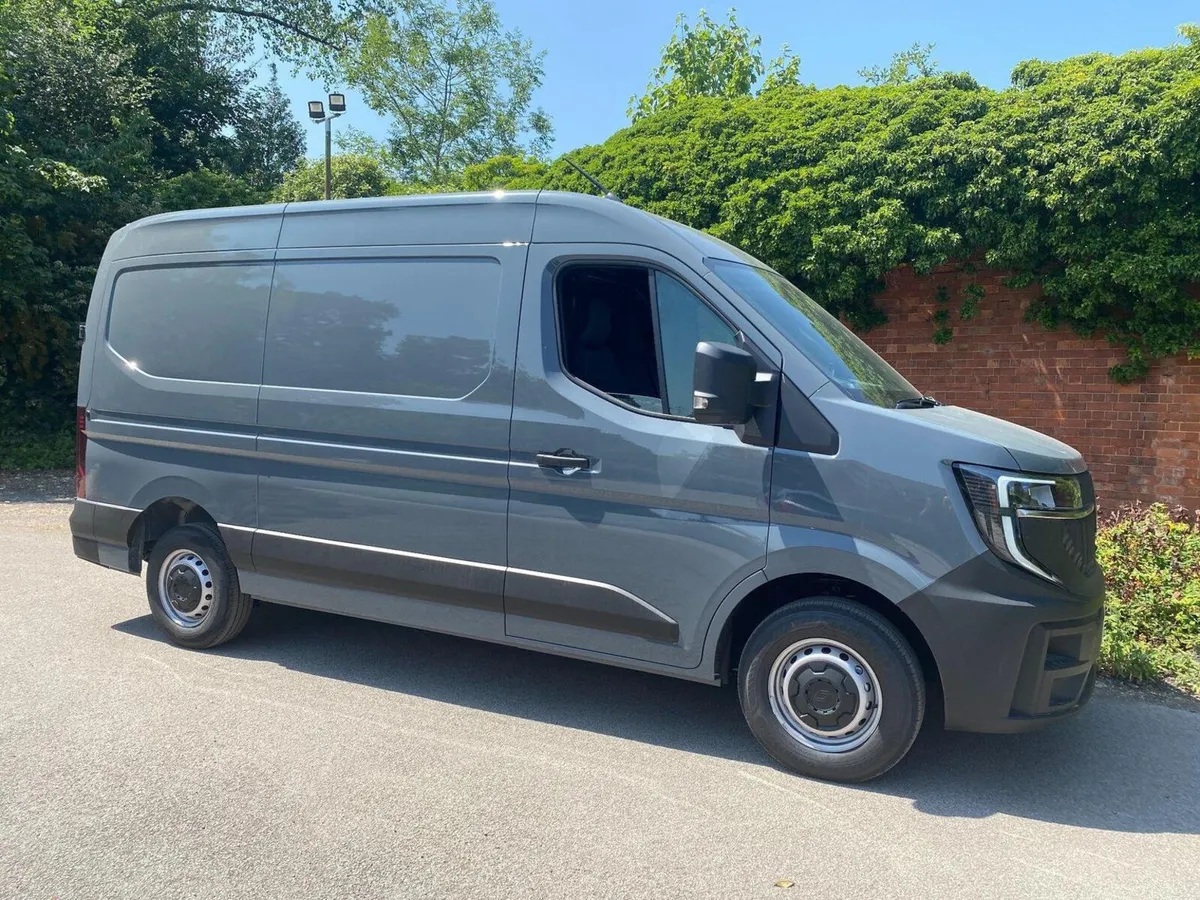 Renault Master 2025 - Image 1