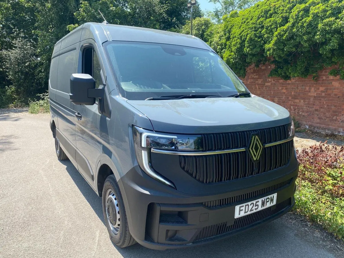 Renault Master 2025 - Image 2