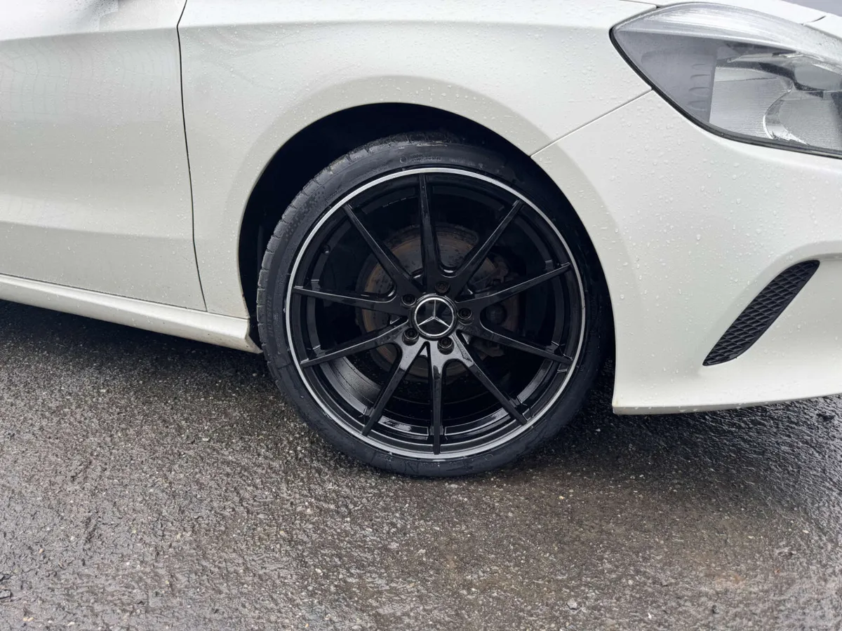 Mercedes-Benz A-Class 2017 - Image 4