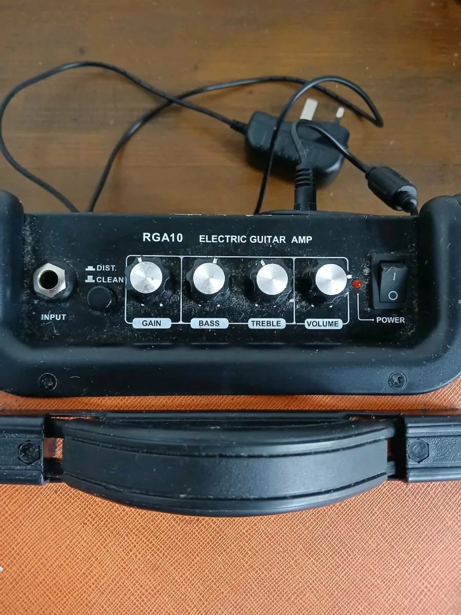 Guitar amplifier - Image 2