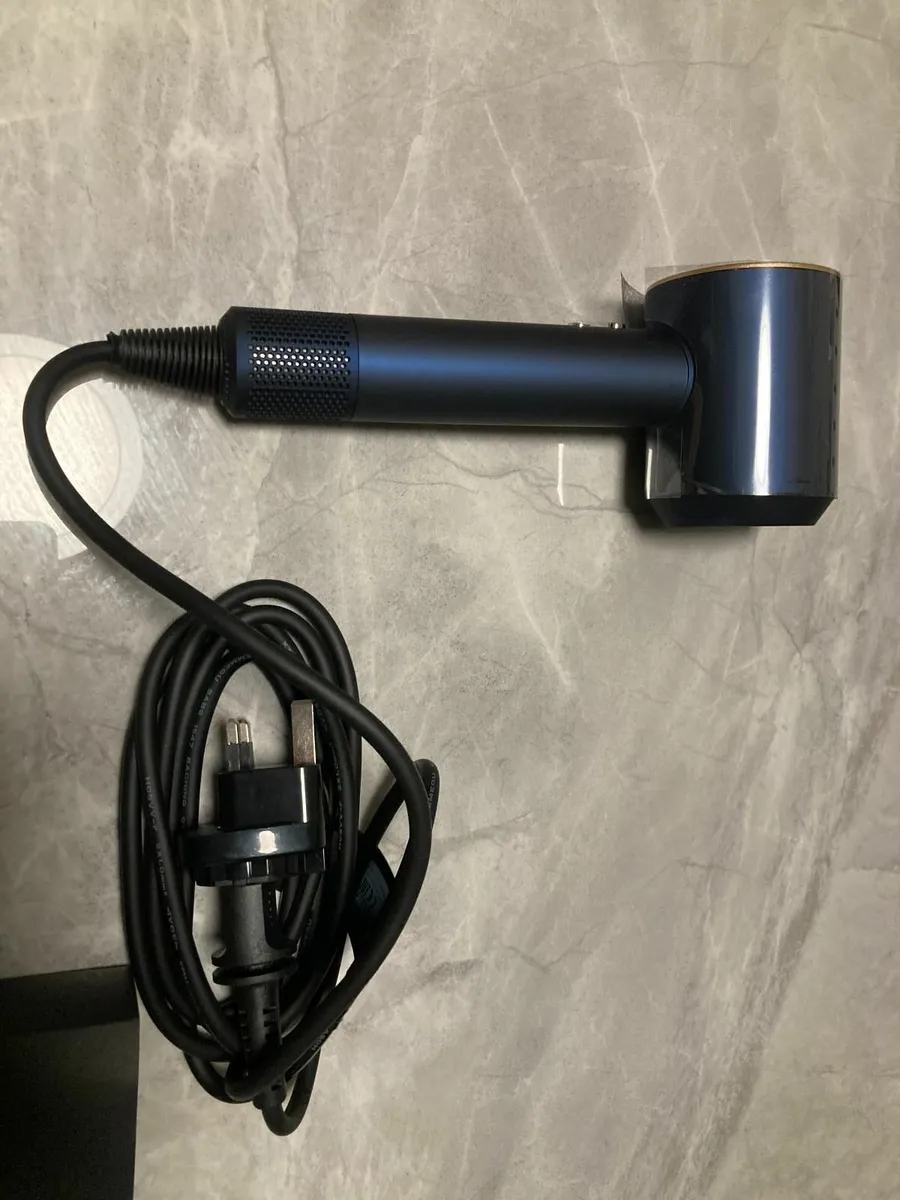 Hairdryer - Image 4