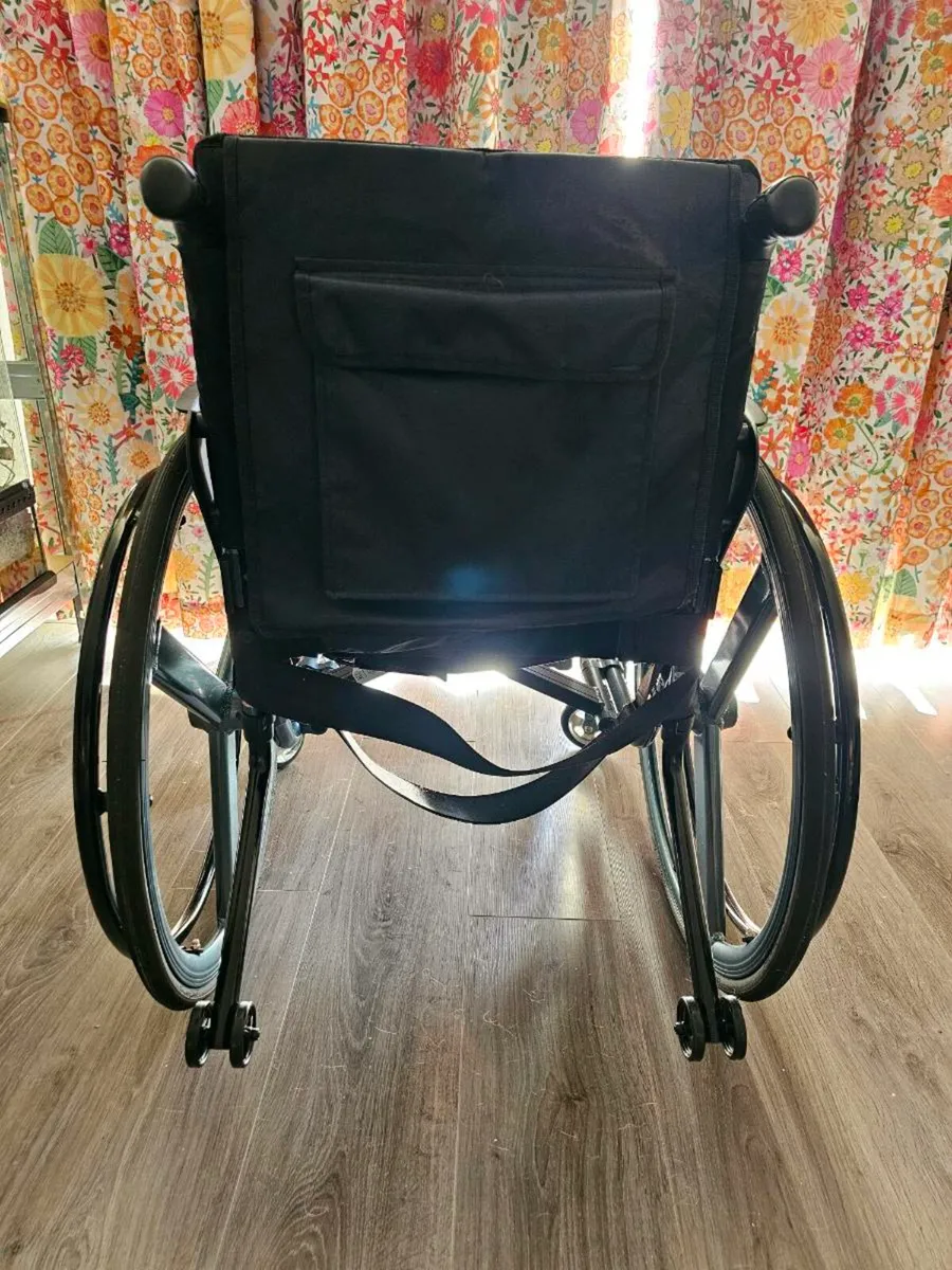 Wheelchair (active) - Image 3