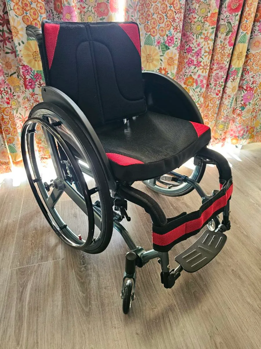 Wheelchair (active) - Image 4
