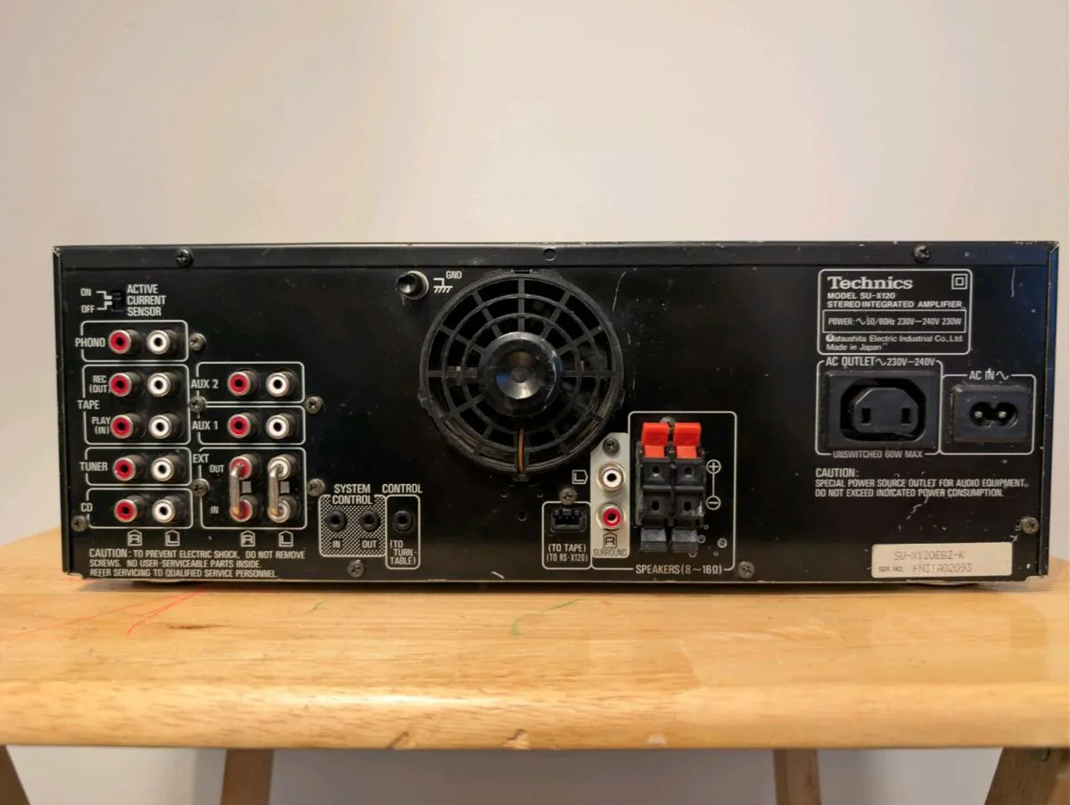 Technics Amplifier - Image 2