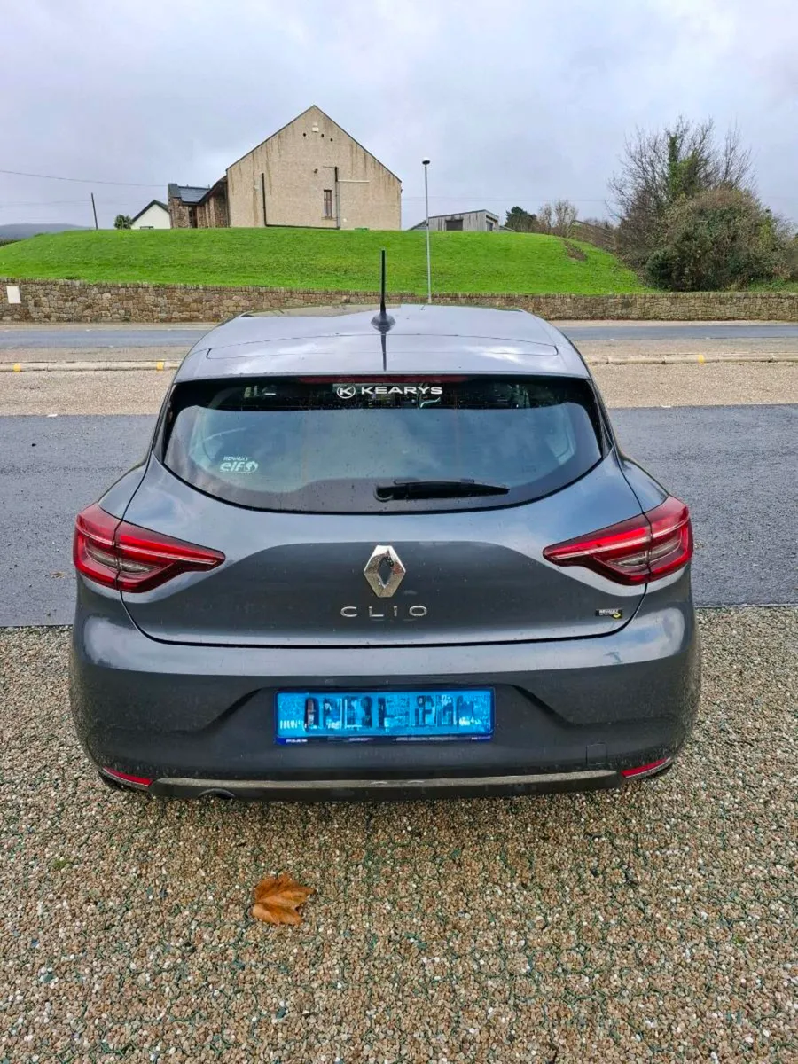 Renault Clio - Image 2