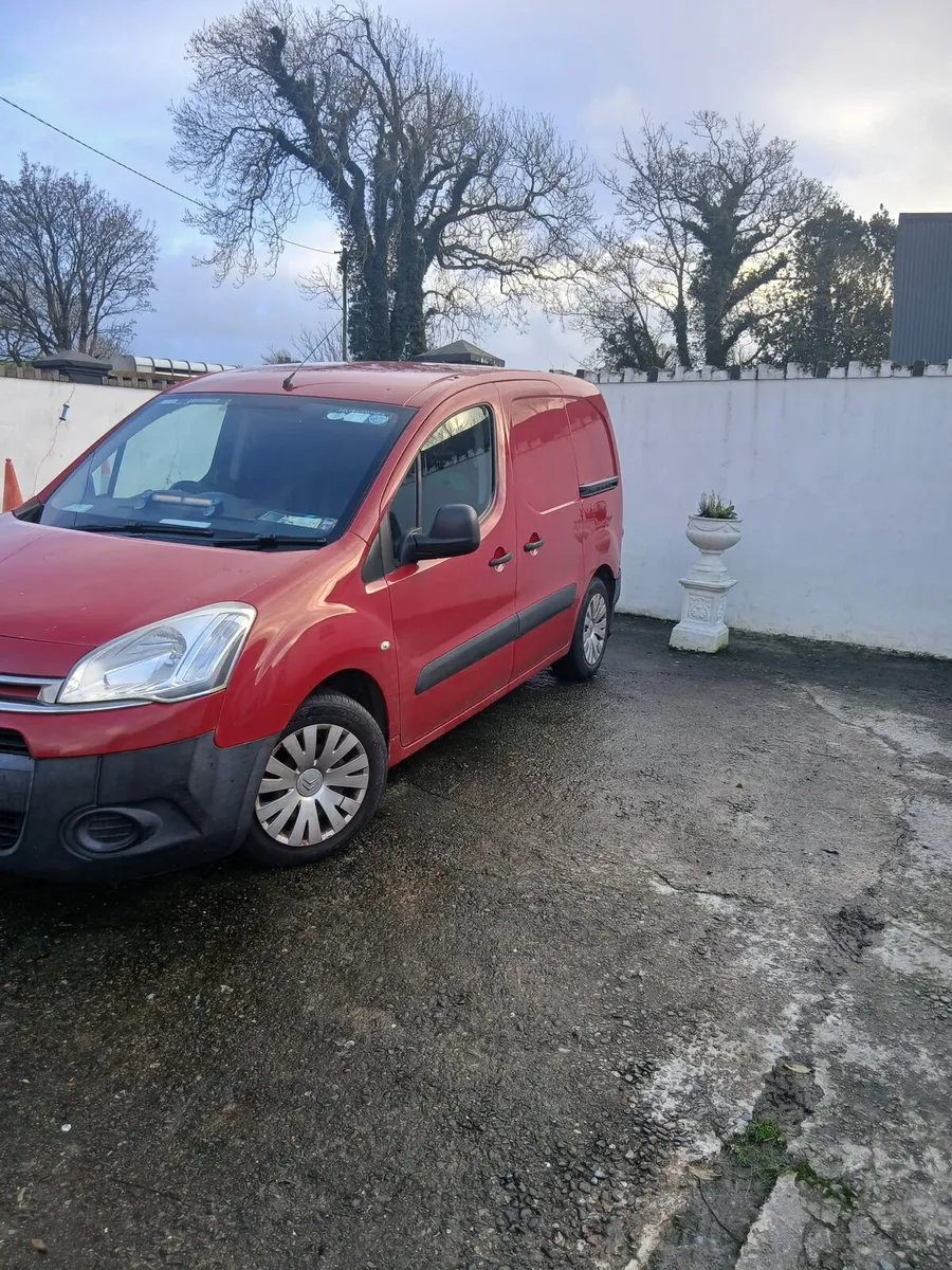 Citroën Berlingo 1.6d...3 seater..142reg.. - Image 1