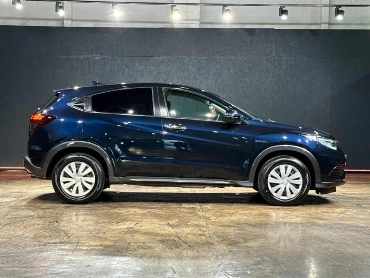 Honda Vezel AUTOMATIC 1.5 HYBRID - HEATING / AC CO - Image 3
