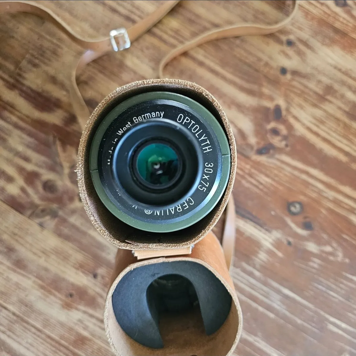 Swarovski Deer binocular scope stalking - Image 3