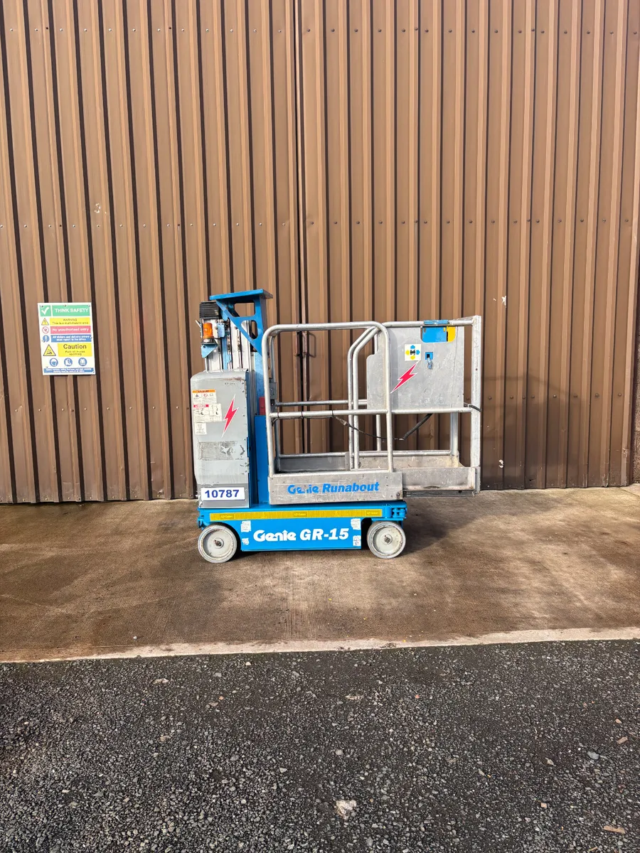 Genie GR 15 Runabout Vertical Mast Lift - Image 1