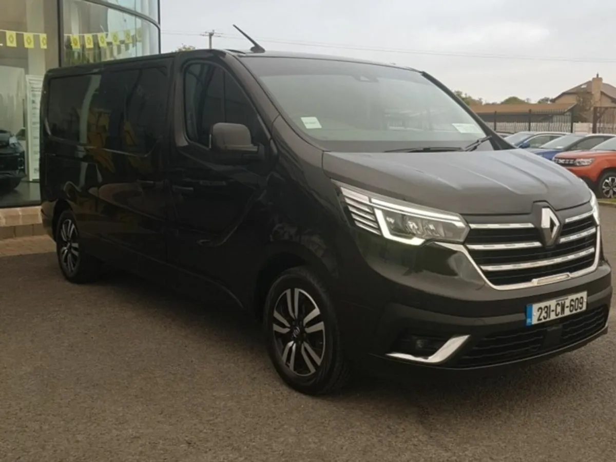 Renault Trafic EXTRA SPORT CREW CAB 6 SEATER - Image 2