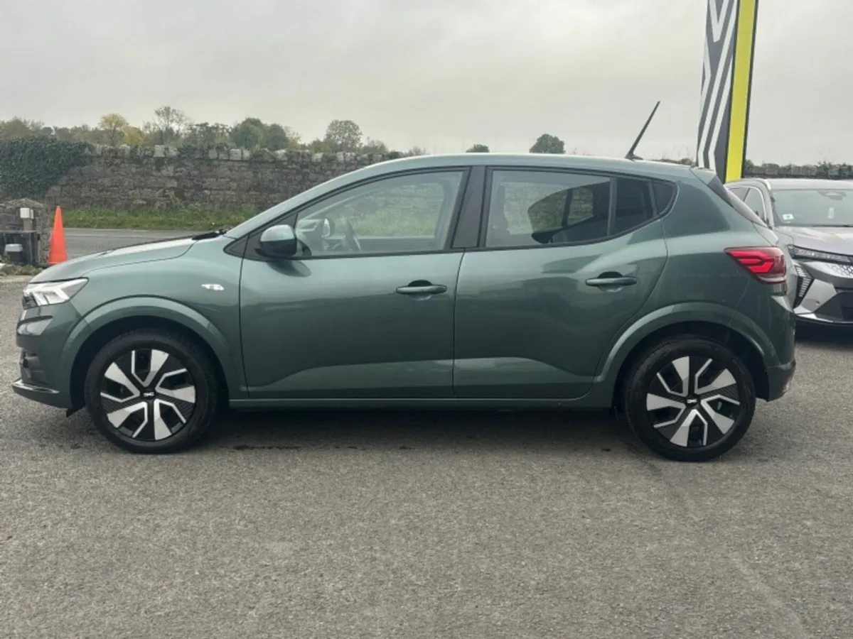 Dacia Sandero Expression TCe 90 5Sp GSR2 - Image 4