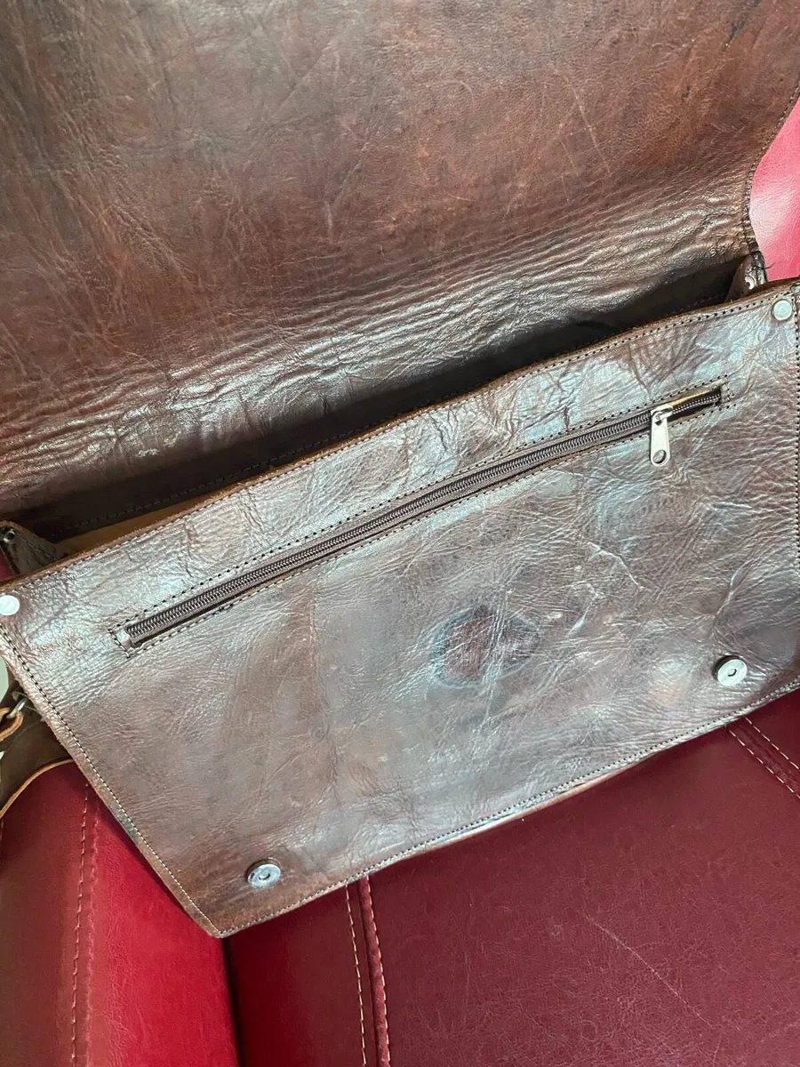 Quality Leather Satchel/ Laptop Bag - Image 2