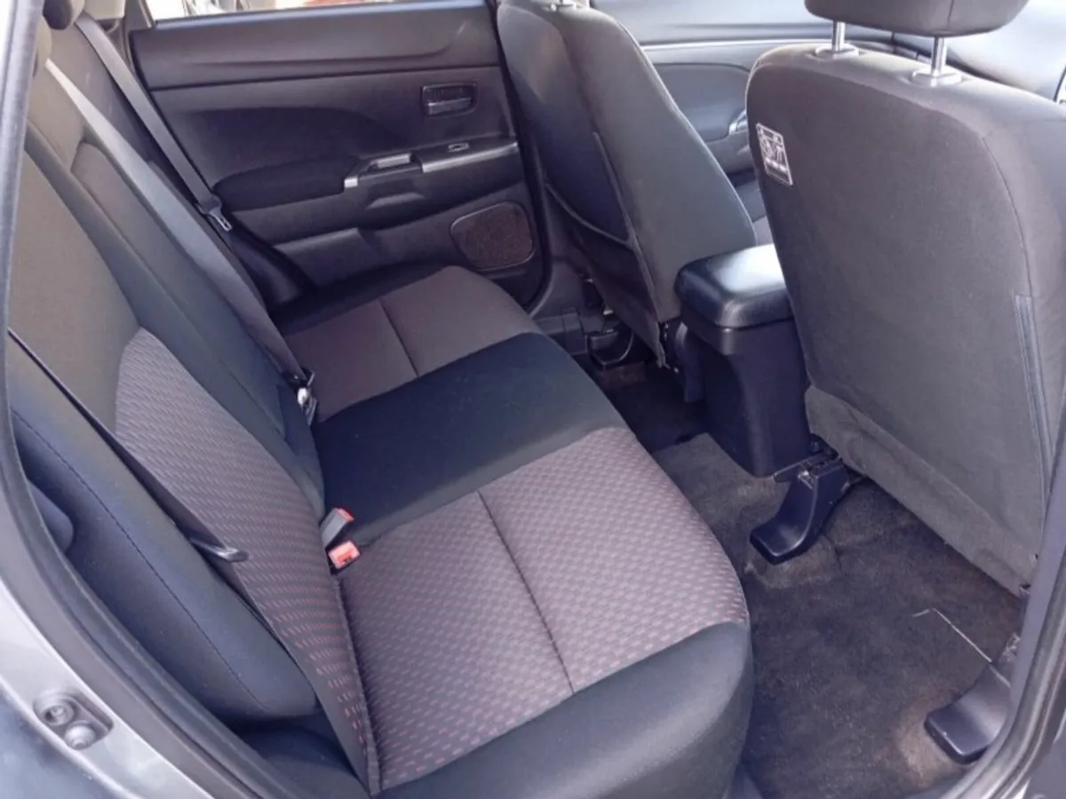 Mitsubishi ASX 1.6 Diesel 2WD Intense - Image 4